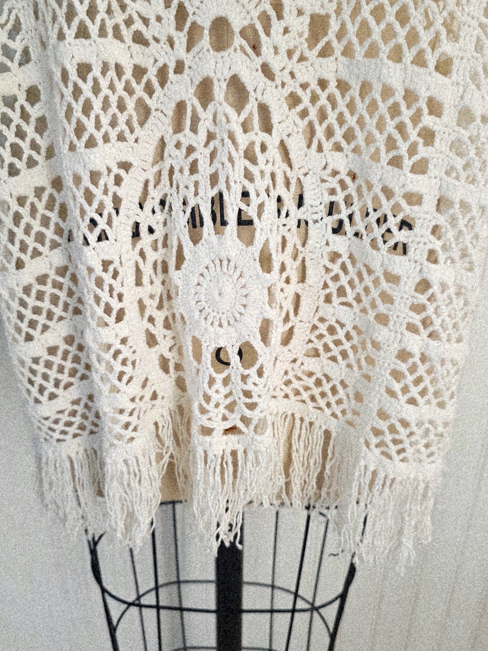 Trina Turk BOHO Crochet Cover-Up Top Size L - Picture 2 of 6